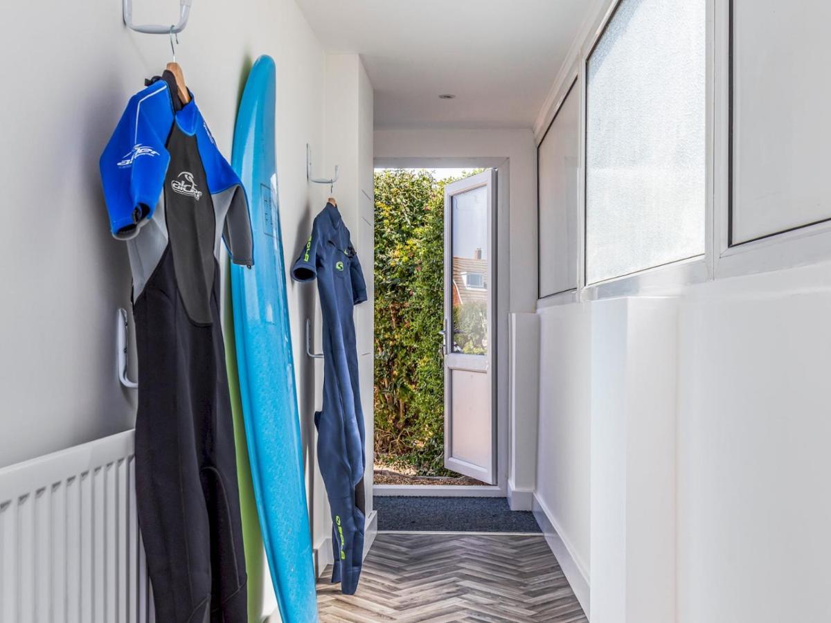 Pass The Keys Charming Chalet A Stones Throw From The Beach Chichester Dış mekan fotoğraf